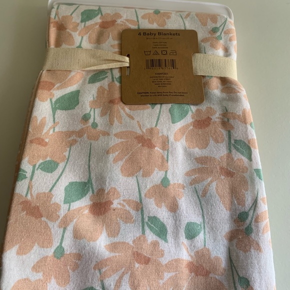 Kit + Pearl Baby Blankets 4-Pack - Picture 5 of 6